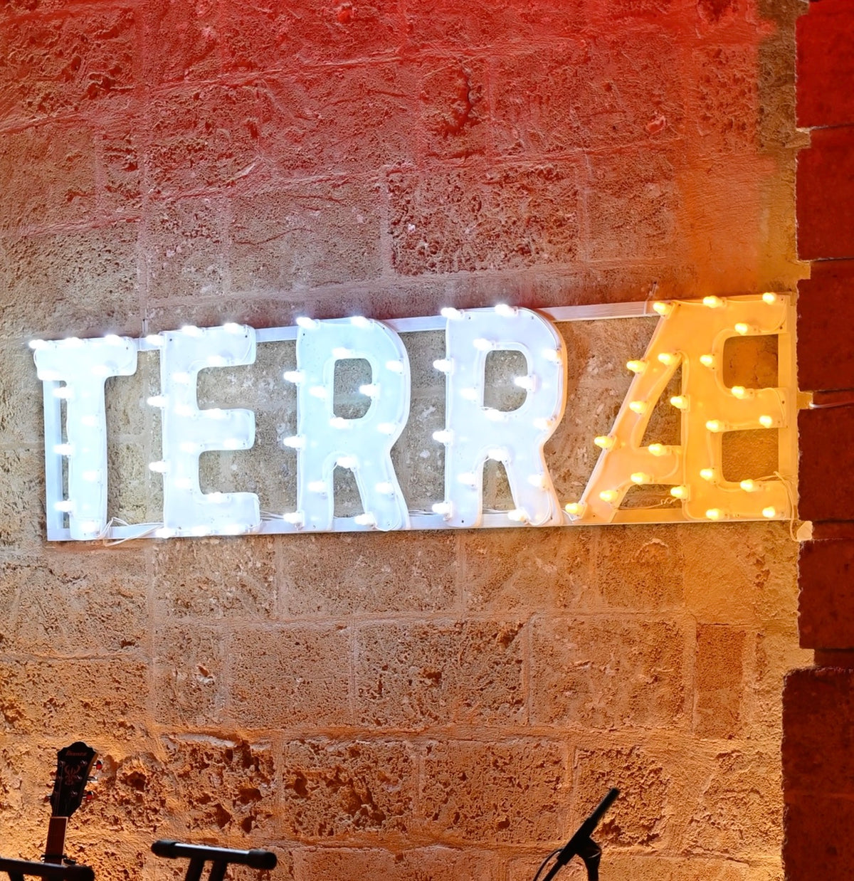 Terrae International Film Festival con pubblico e bicchieri riutilizzabili Aroundrs